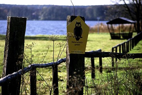 Naturschutzschild am Schweriner See (Foto: Naturwacht Dahme-Heideseen)